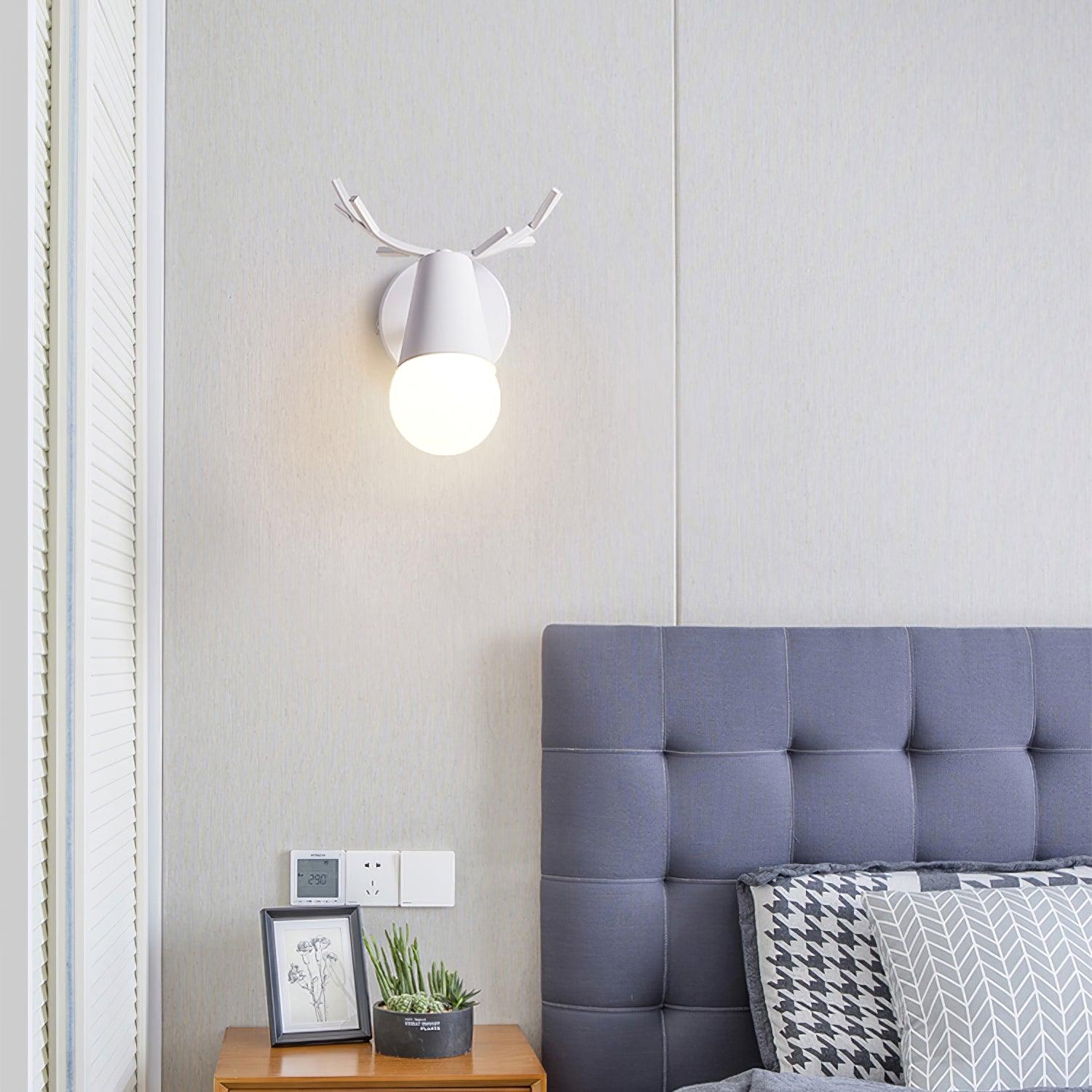 Yeknu Antler Wall Lamp - Lumpaz