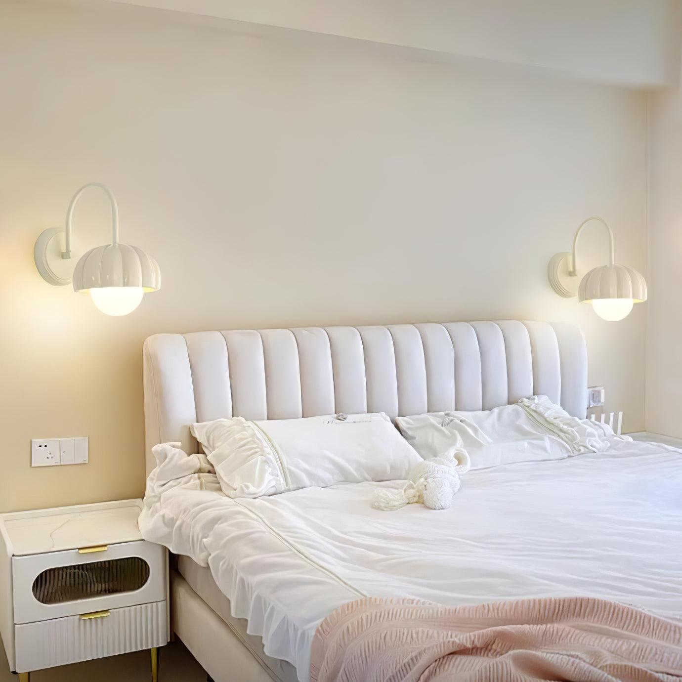 Creamy Pumpkin Wall Light - Lumpaz