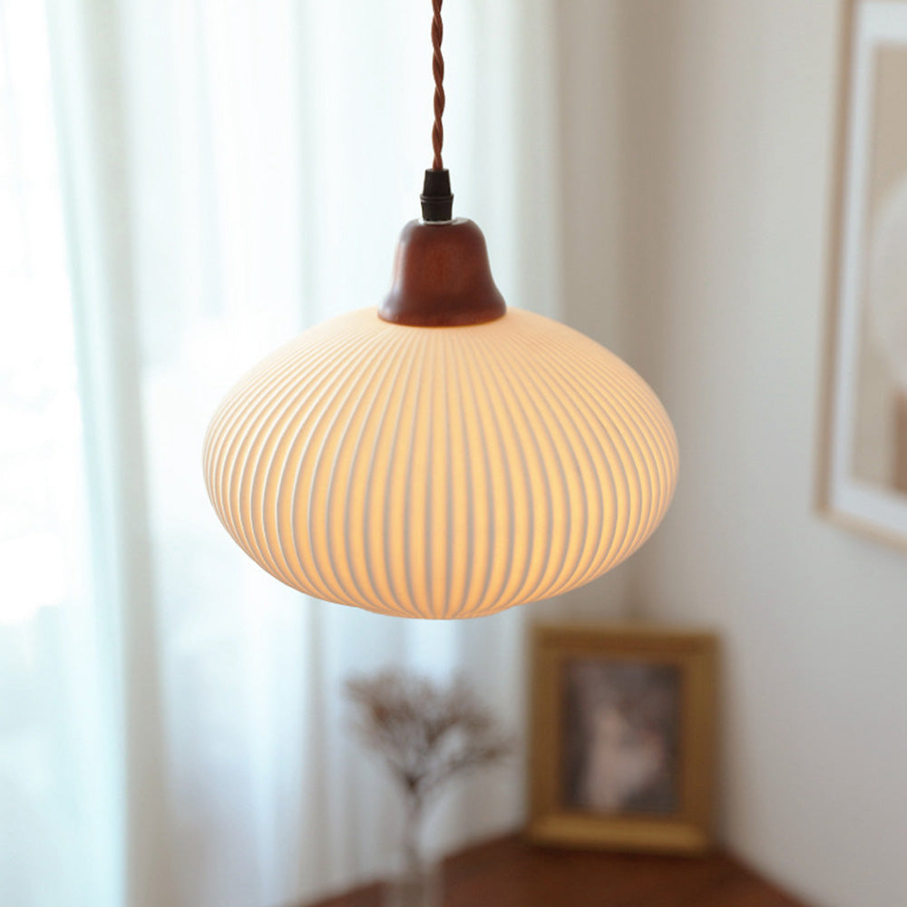 Vintage Nordic Ceramic White Pendant Light For Dining Room - Lumpaz