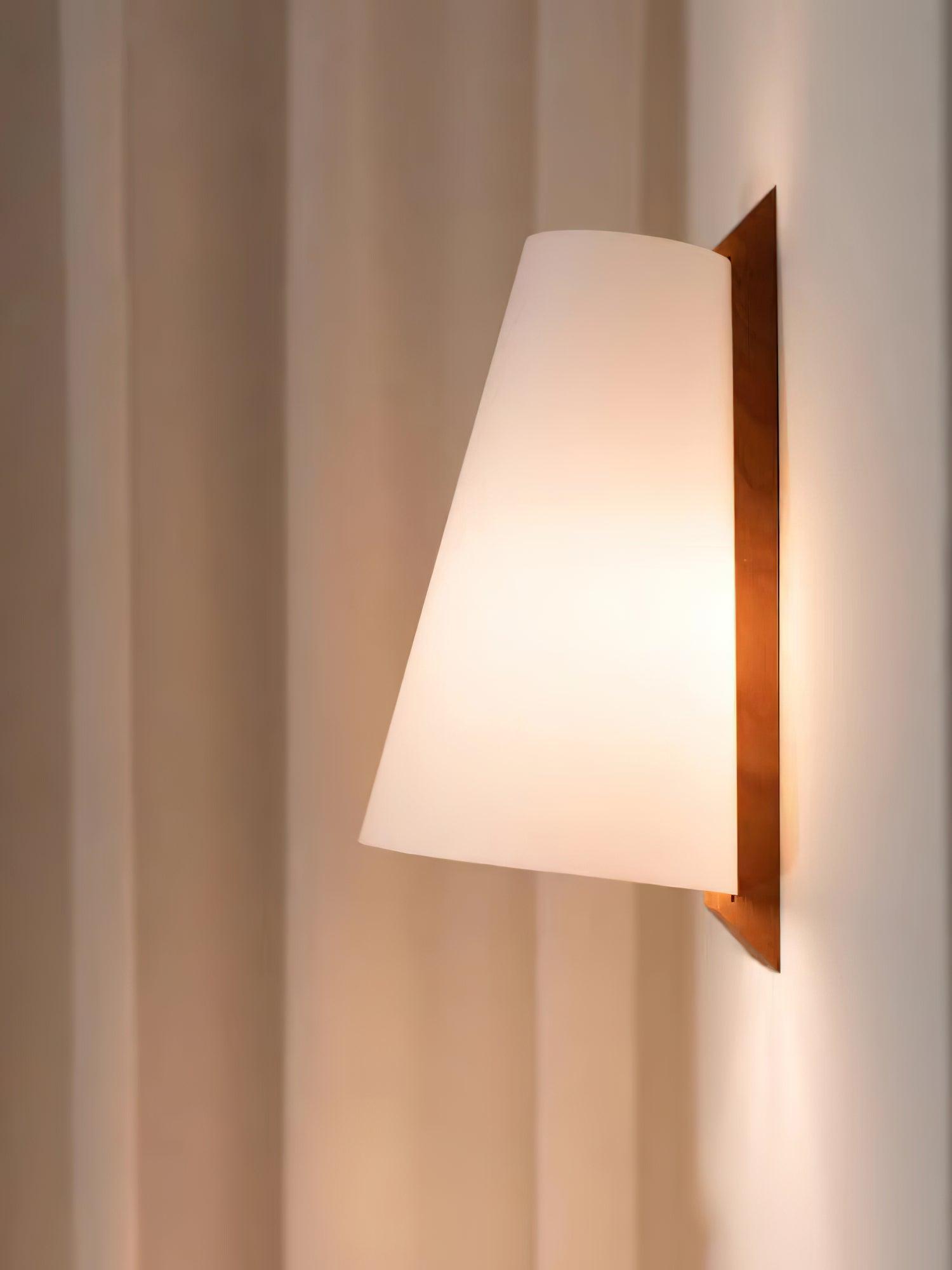 Lupe Wall Lamp - Lumpaz