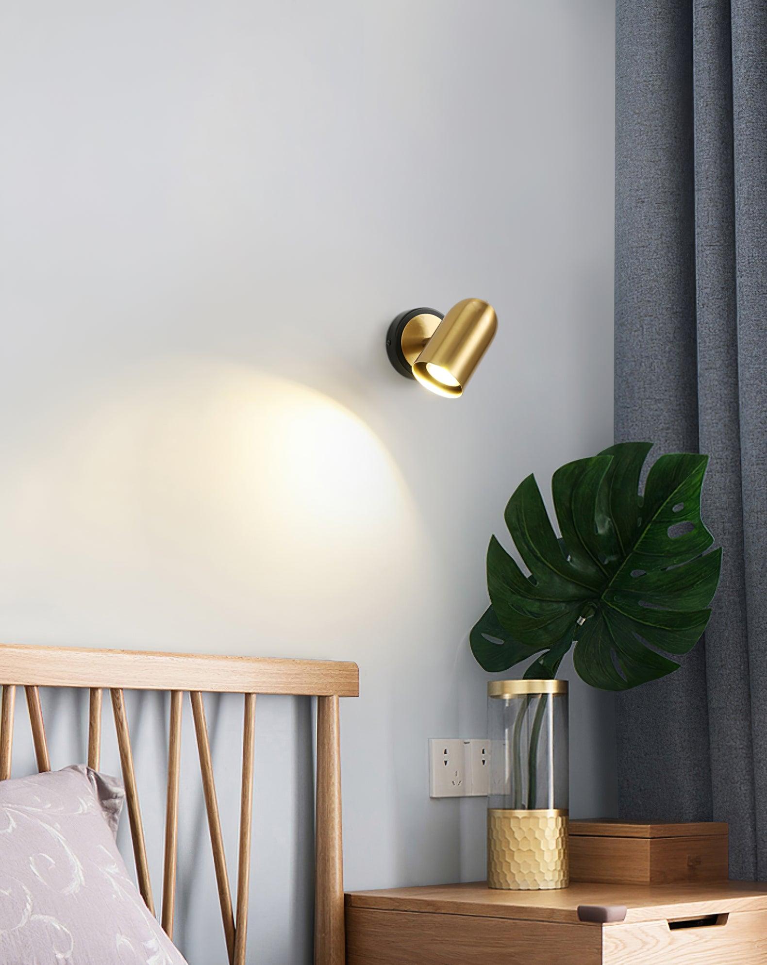 Leonardo Gold Wall Lamp - Lumpaz