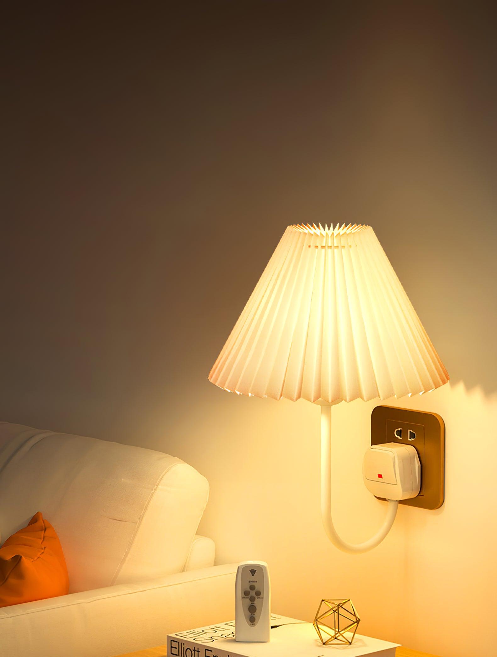 Plug-in Wall Light - Lumpaz