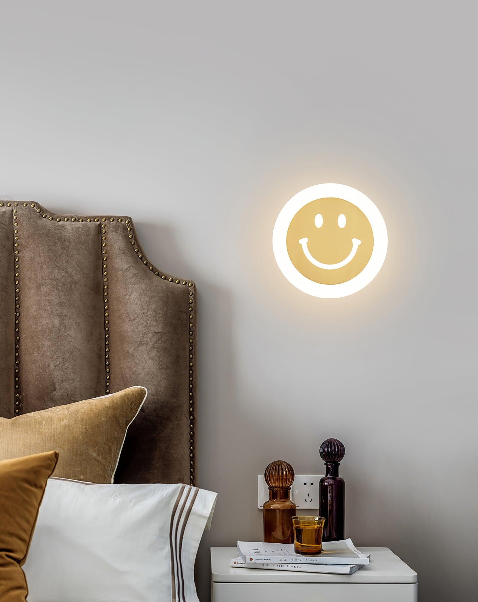 Smiley Wall Lamp - Lumpaz
