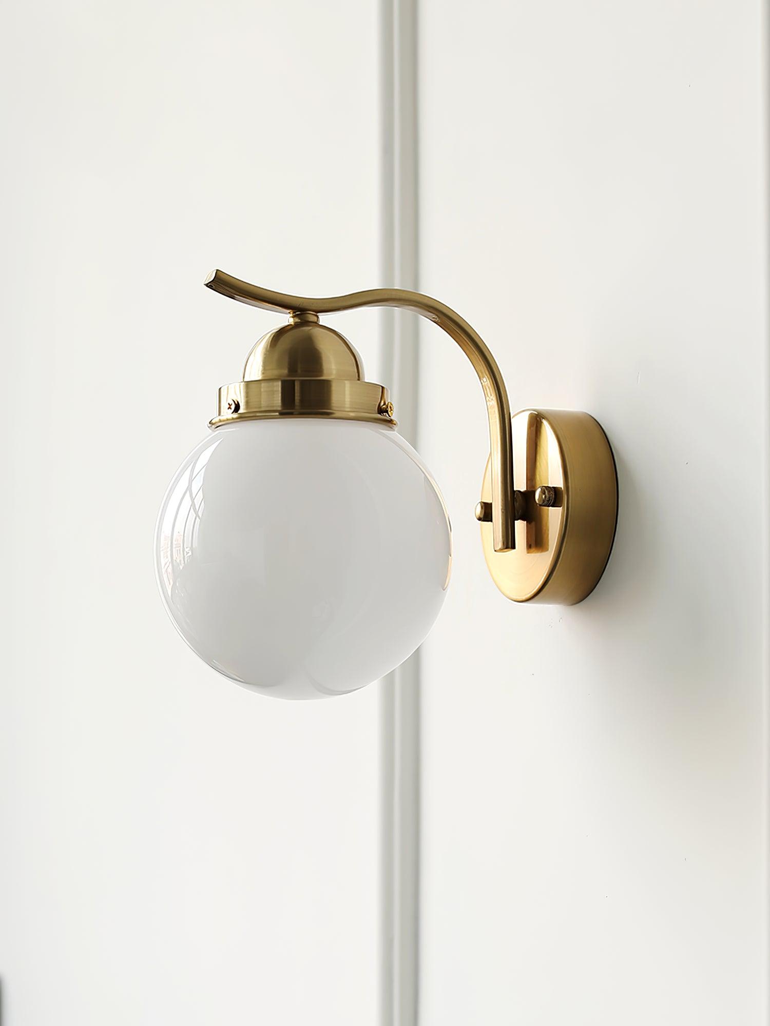 Ryttenberg Wall Lamp - Lumpaz