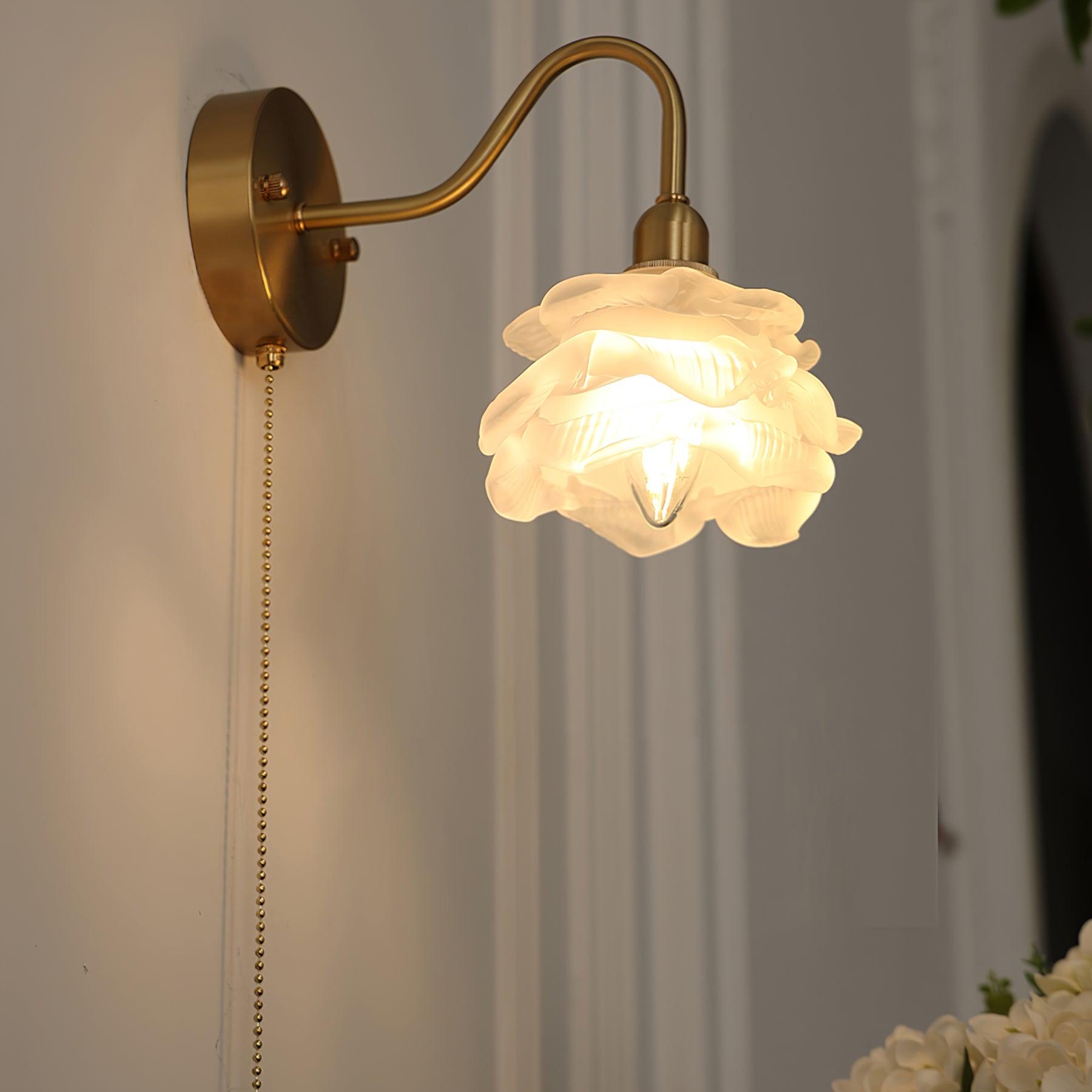 Rose Brass Wall Light - Lumpaz
