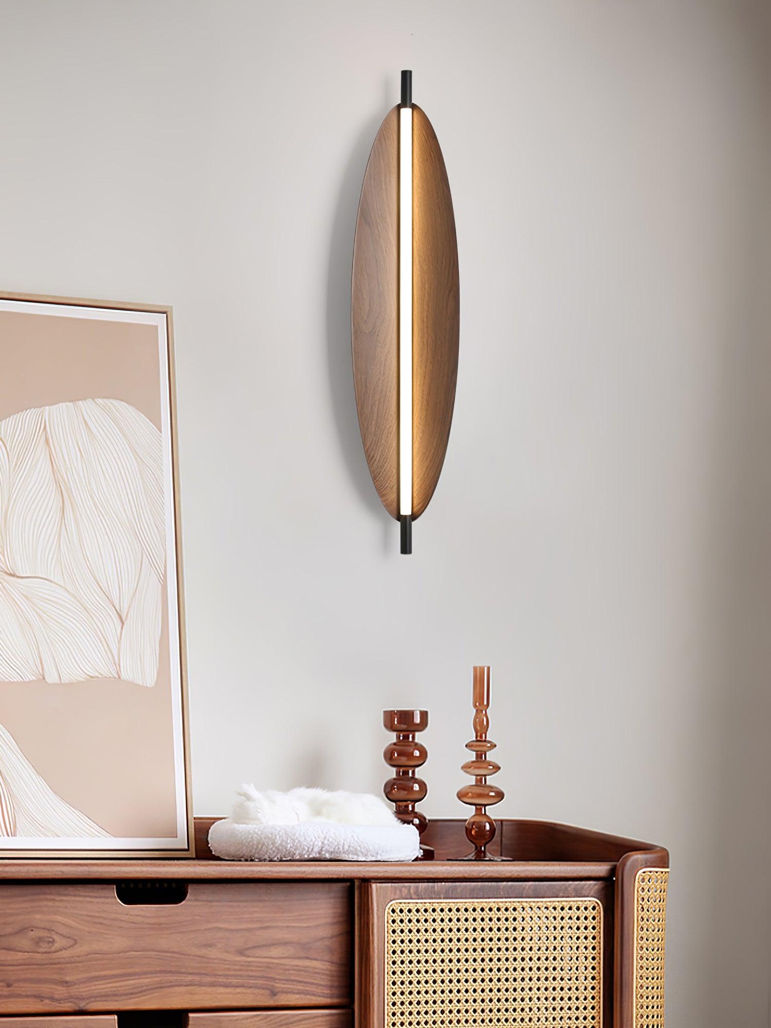 Sleek Board Sconce - Lumpaz