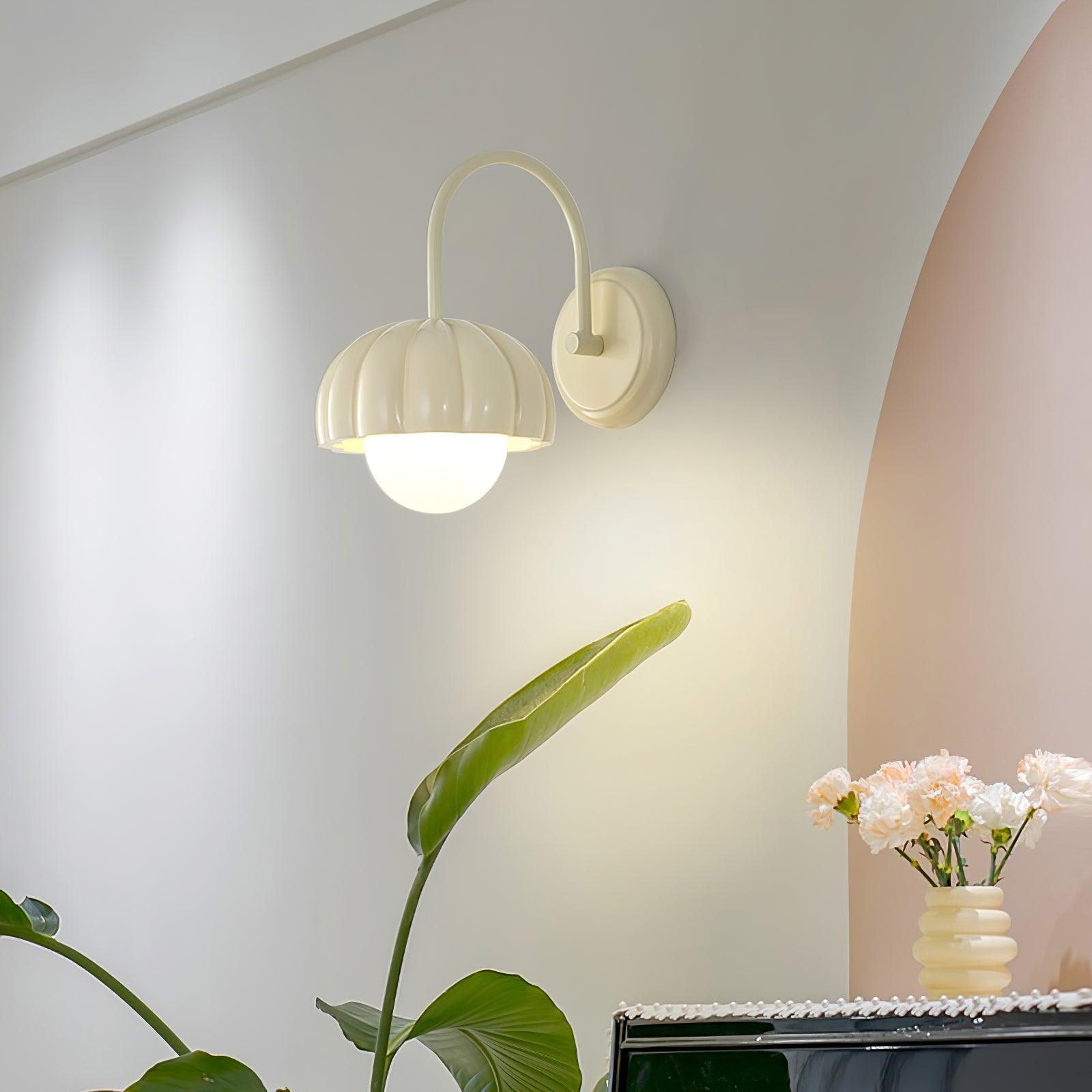 Creamy Pumpkin Wall Light - Lumpaz