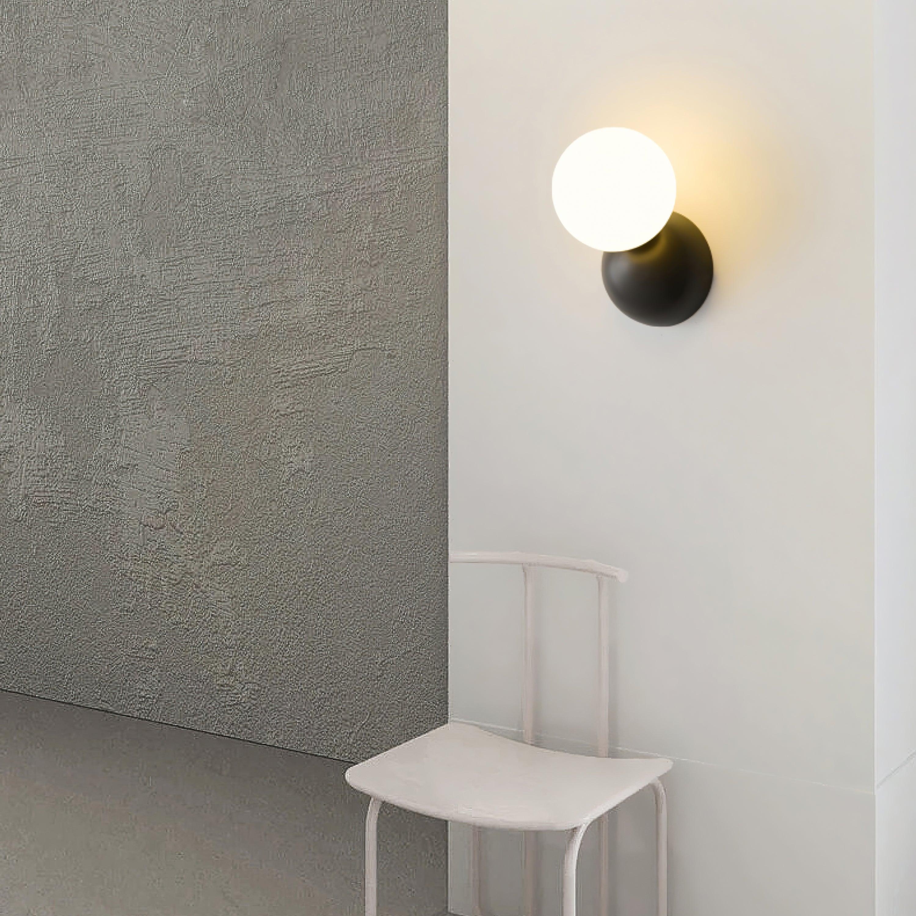 Single Globe Wall Light - Lumpaz