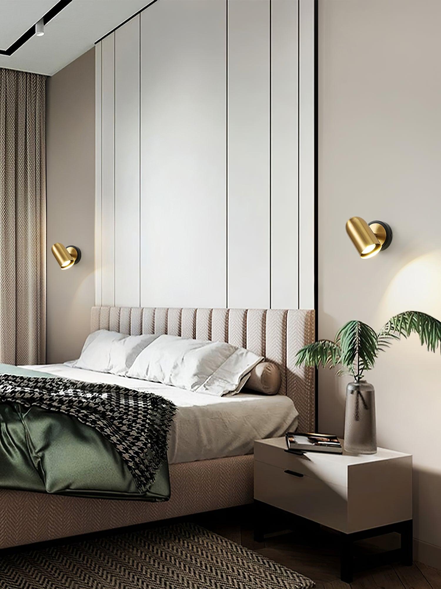 Leonardo Gold Wall Lamp - Lumpaz