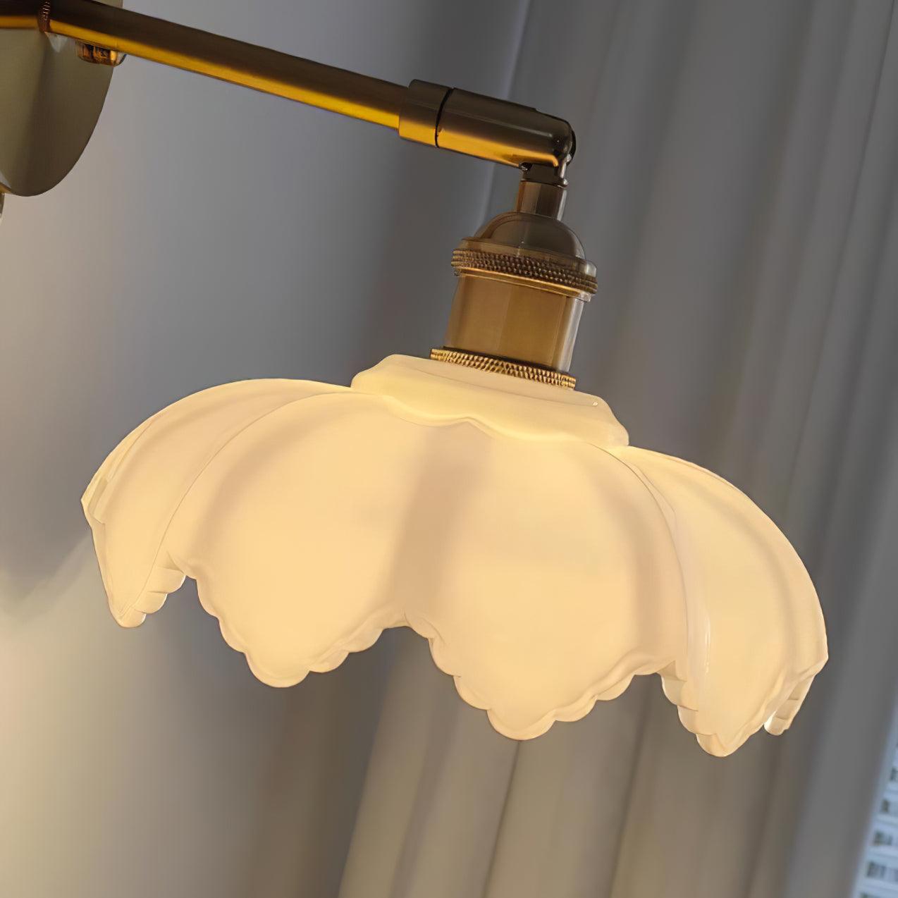 Lotus Rotatable Wall Lamp - Lumpaz