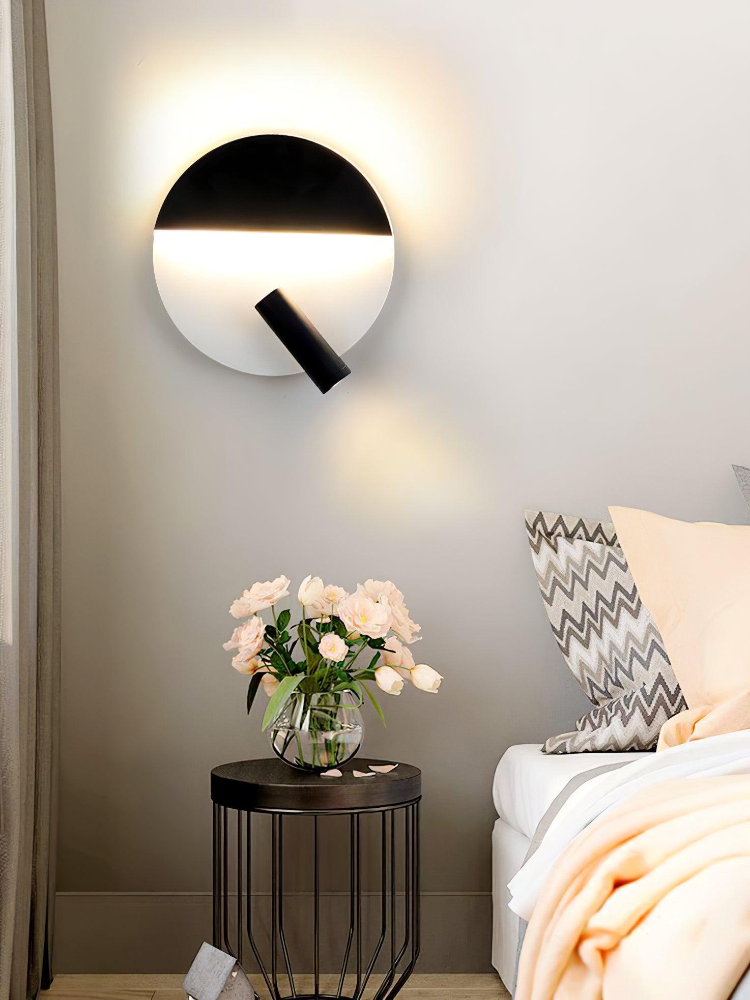 Kneeland Rotatable Wall Lamp - Lumpaz