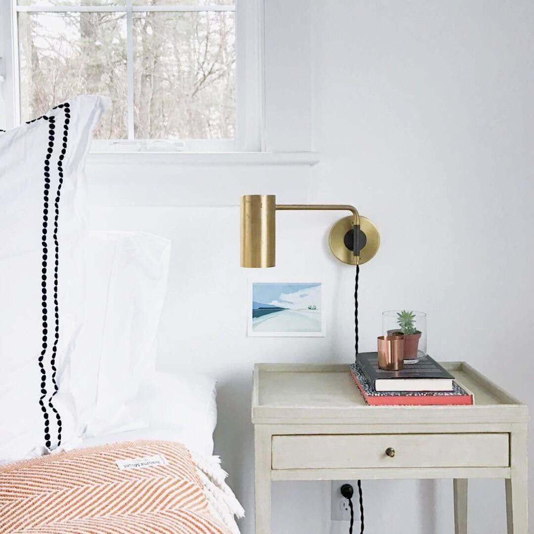 Envoy Swing Sconce - Lumpaz