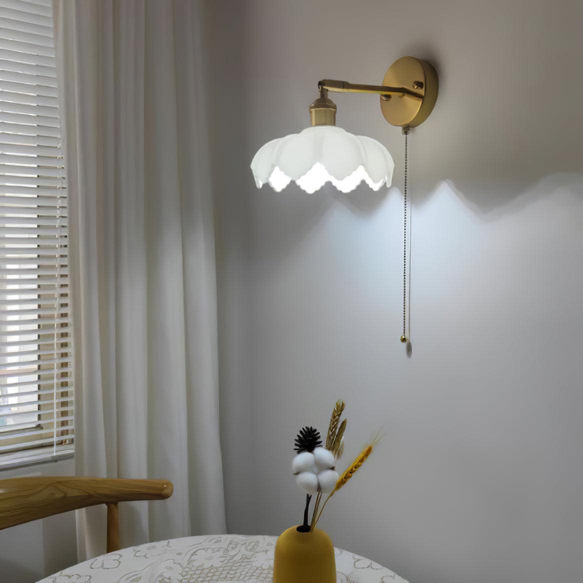 Lotus Rotatable Wall Lamp - Lumpaz