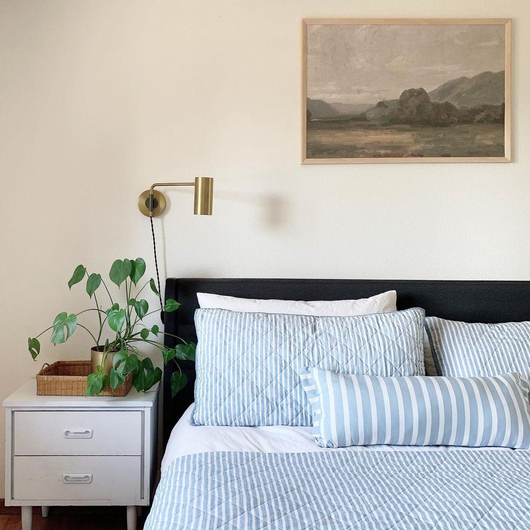 Envoy Swing Sconce - Lumpaz