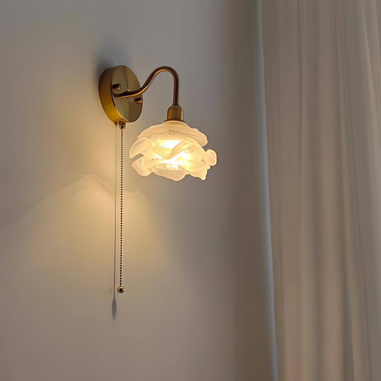 Rose Brass Wall Light - Lumpaz