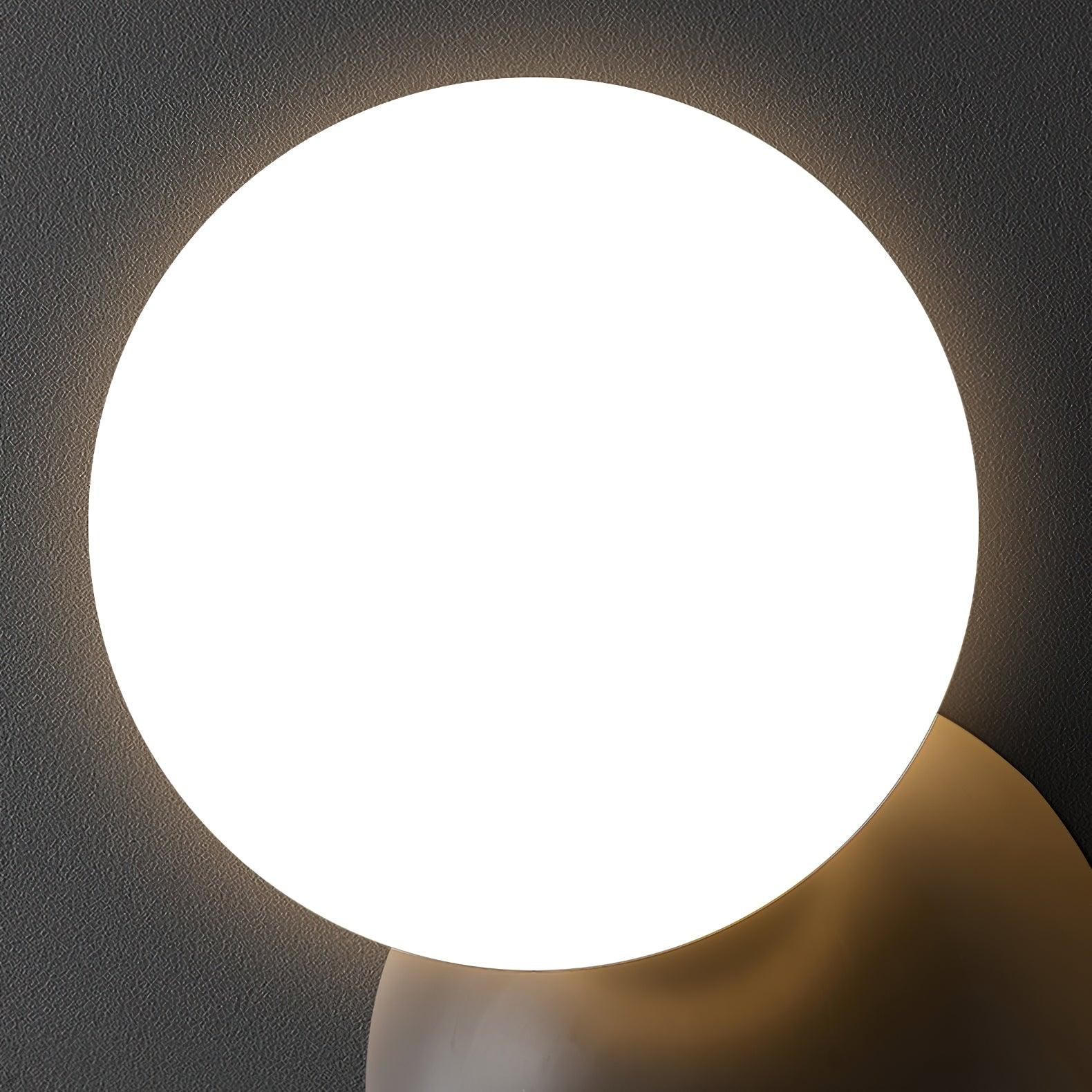 Single Globe Wall Light - Lumpaz