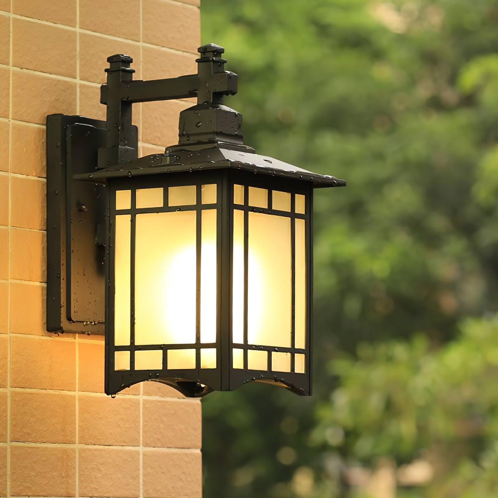 Orm House Wall Light - Lumpaz