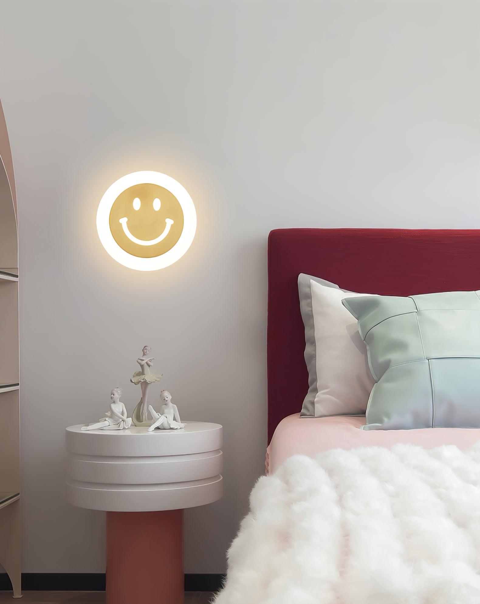 Smiley Wall Lamp - Lumpaz