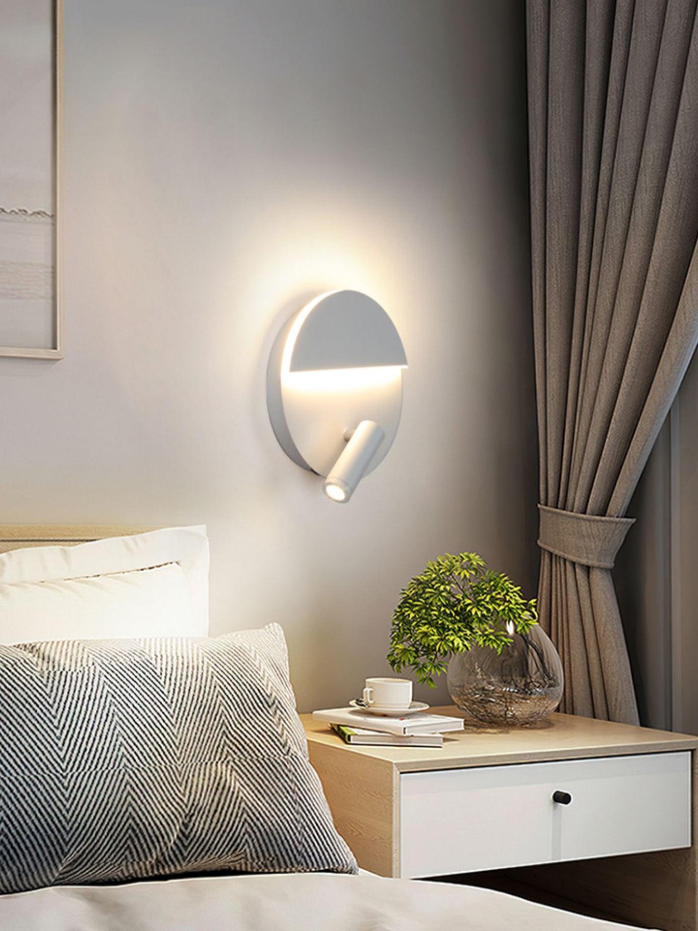 Kneeland Rotatable Wall Lamp - Lumpaz