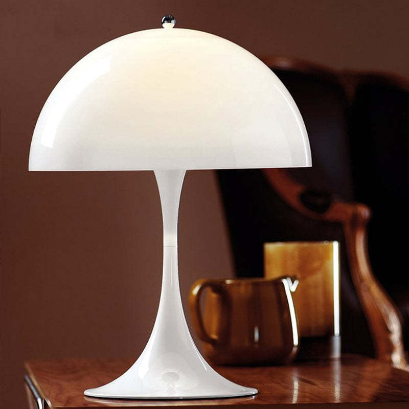 Salgado Minimalistische Tischlampe Metall, Weiß, Schlafzimmer/Wohnzimmer - Lumpaz