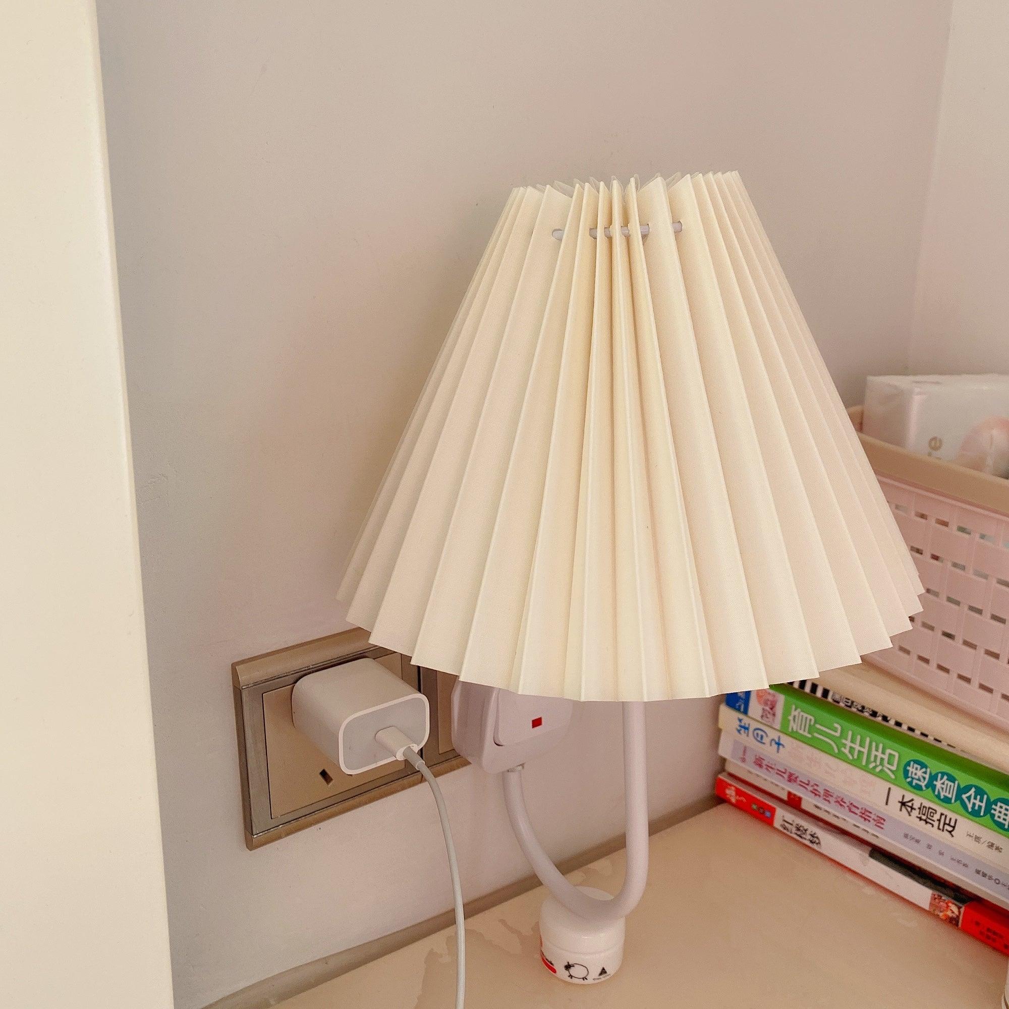 Plug-in Wall Light - Lumpaz