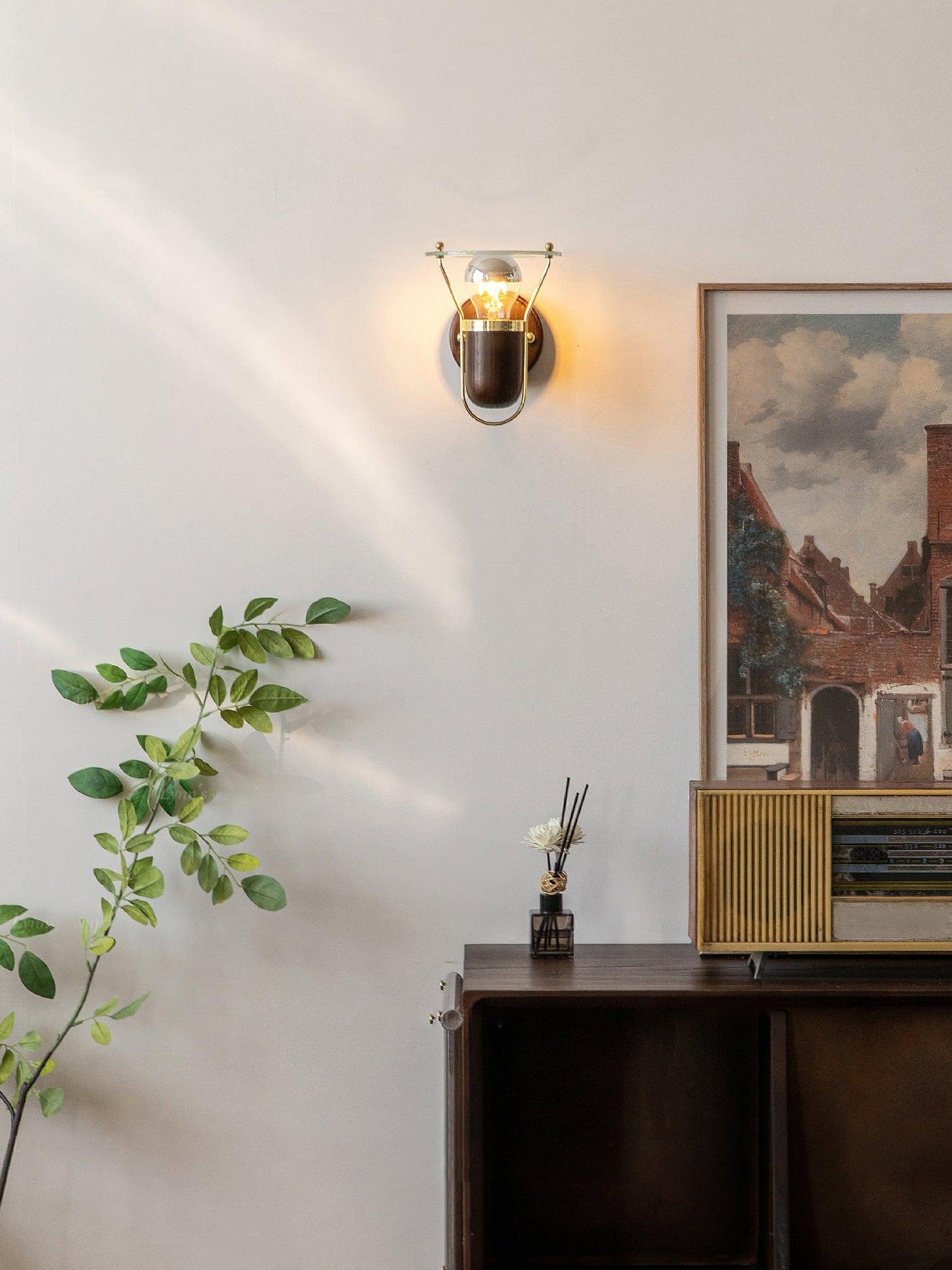Vaughan Wall Light - Lumpaz