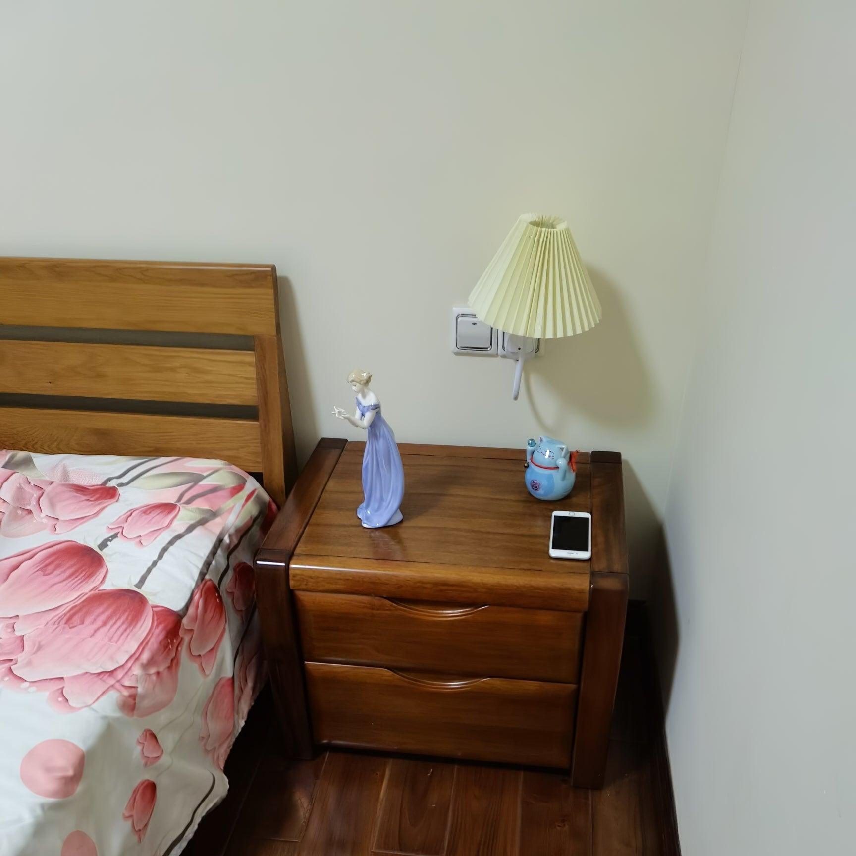 Plug-in Wall Light - Lumpaz