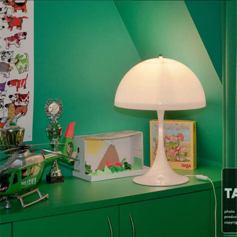 Salgado Minimalistische Tischlampe Metall, Weiß, Schlafzimmer/Wohnzimmer - Lumpaz