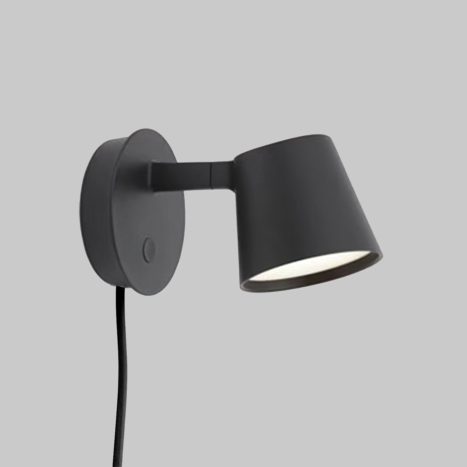 Tip Plug-In Wall Lamp - Lumpaz