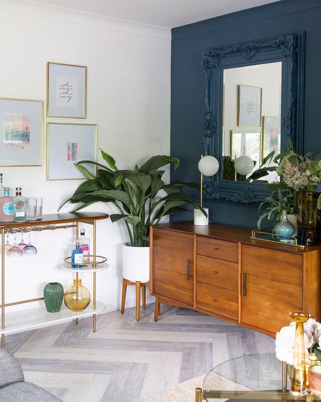 Sphere & Stem Table Lamp - Lumpaz