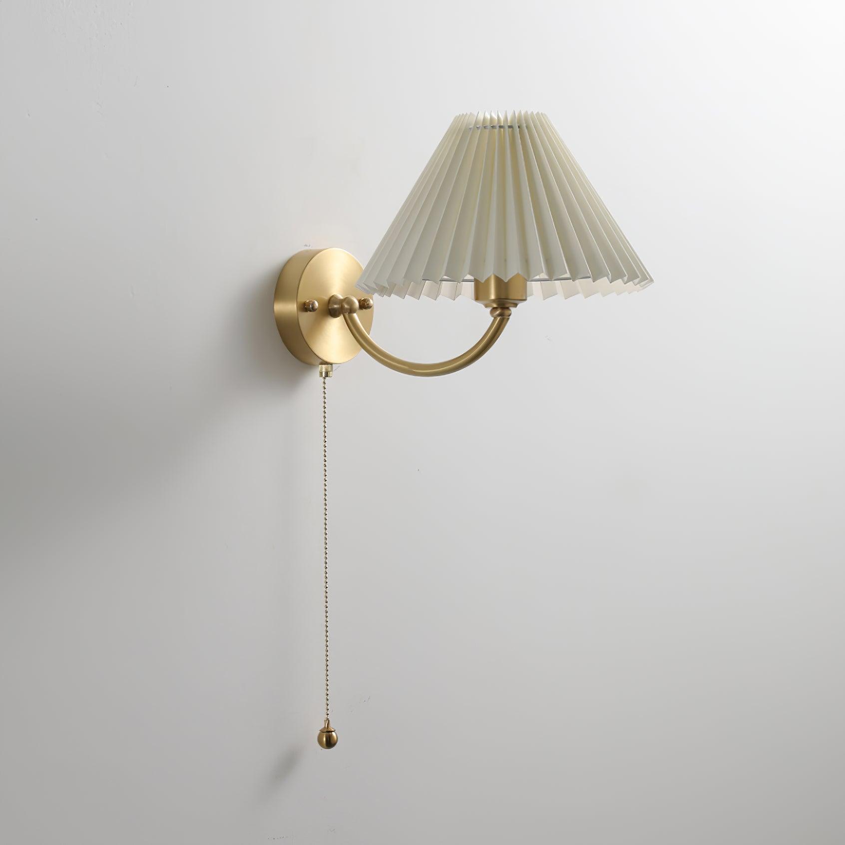 Pleated Wall Lamp - Lumpaz