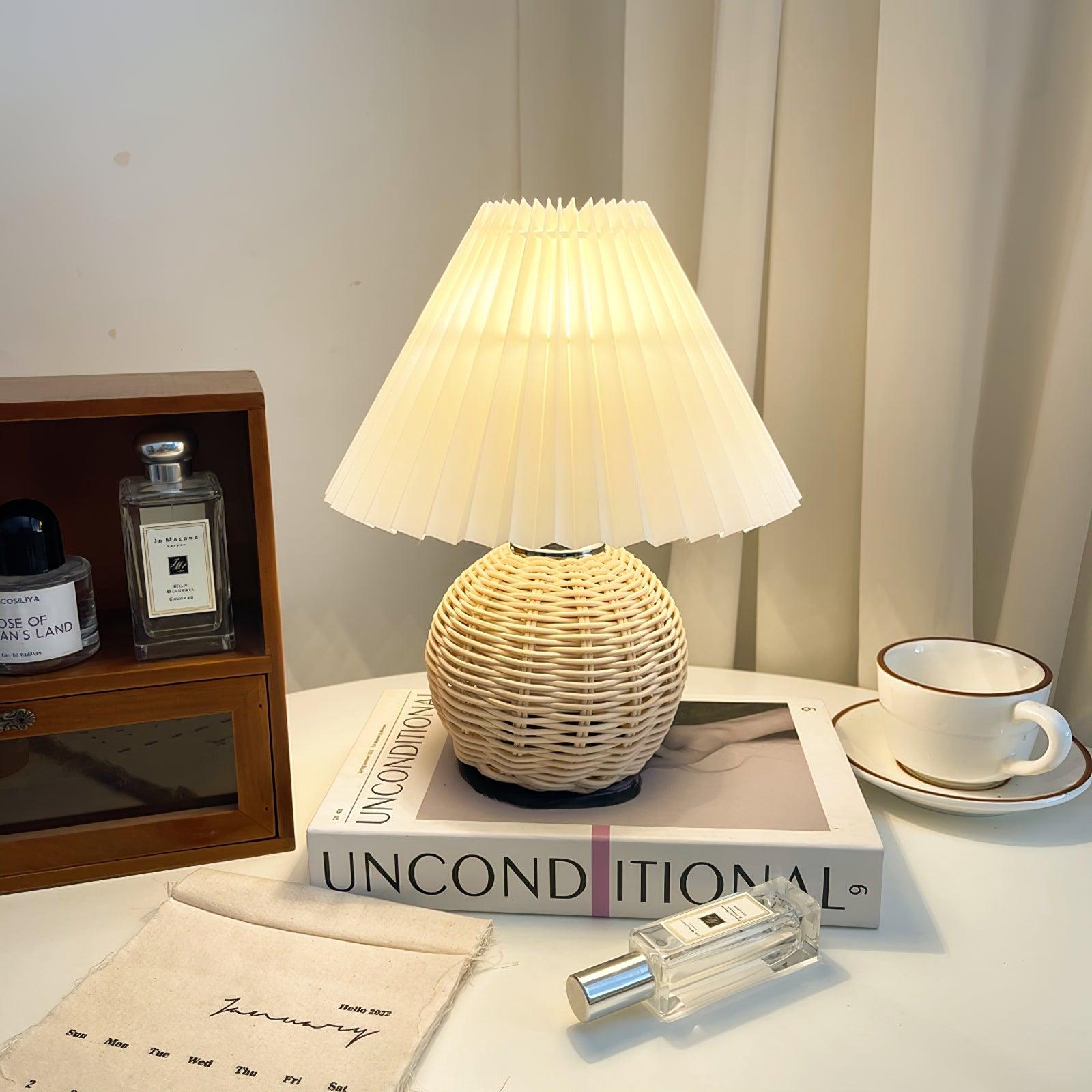 Rattan Pleated Built-in Battery Table lamp - Lumpaz