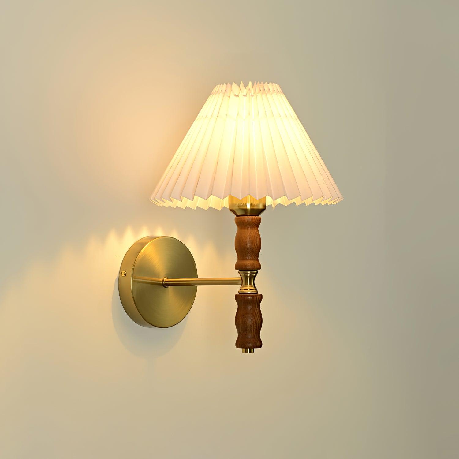 Pleated Walnut Wall Light - Lumpaz
