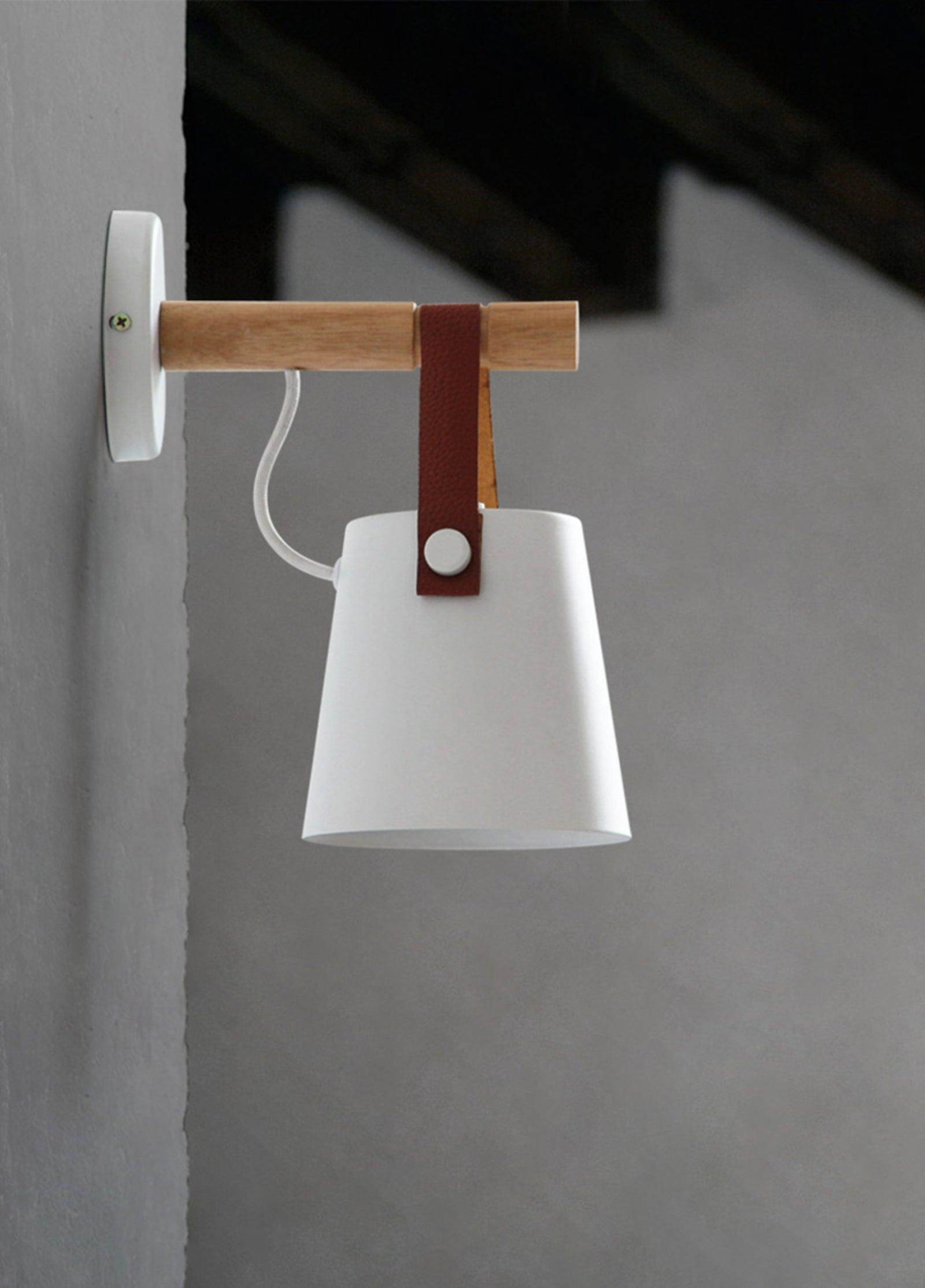 Wooden Conical Wall Light - Lumpaz