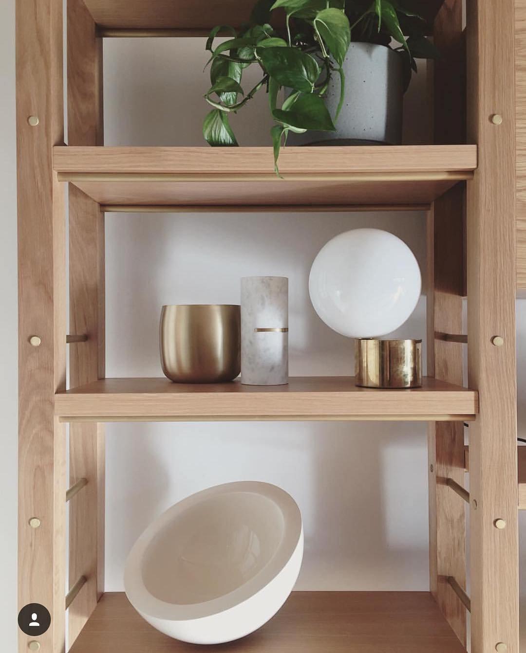 Tip of The Tongue Table Lamp - Lumpaz