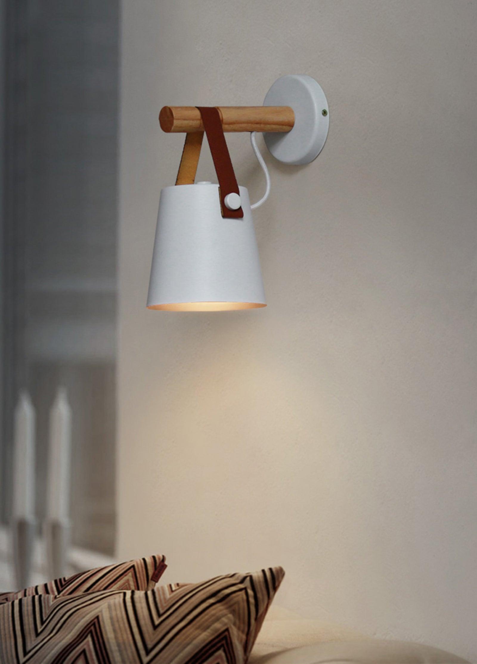 Wooden Conical Wall Light - Lumpaz