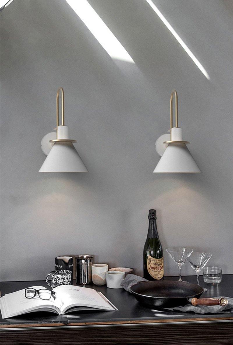 Nordic Metal Wall Sconce - Lumpaz