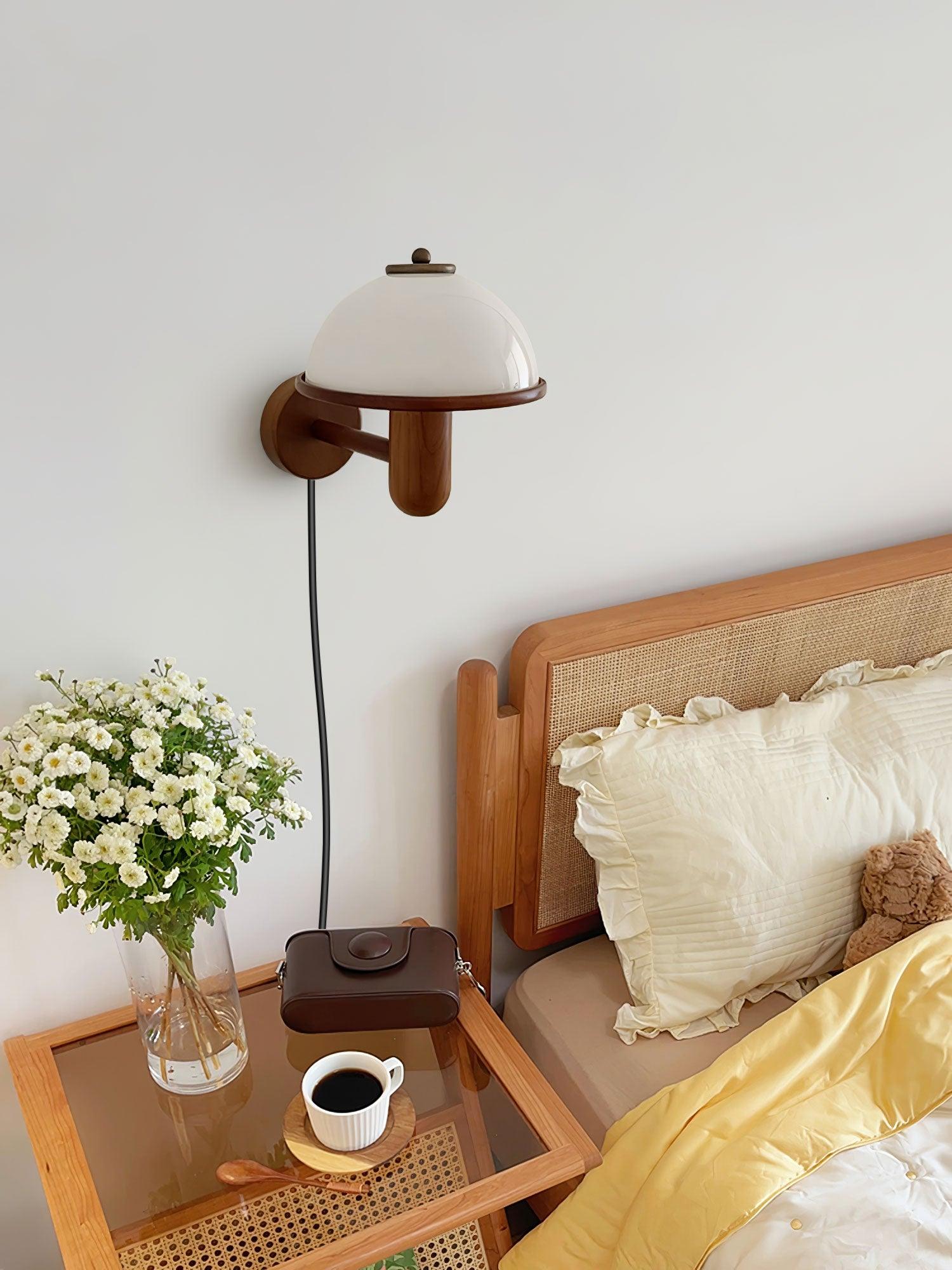 Mushroom Wood Wall Lamp - Lumpaz