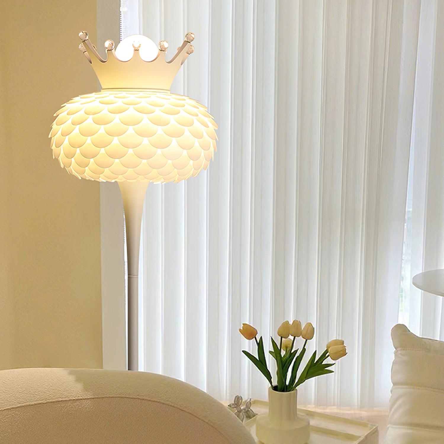 Aluvia Crown Floor Lamp - Lumpaz
