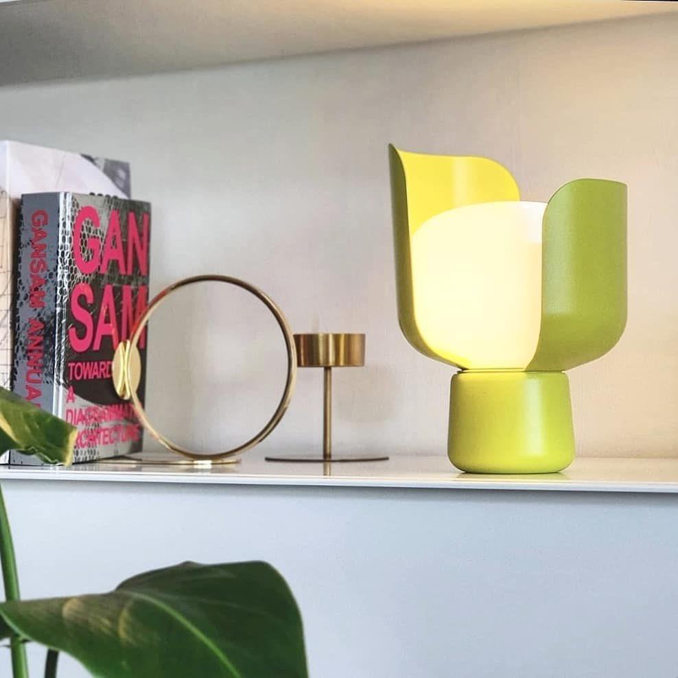 Petals Glass Table Lamp - Lumpaz