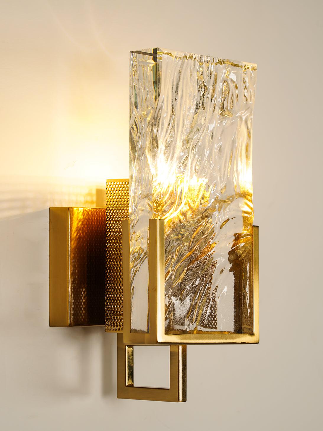 Ice Crystal Wall Lamp - Lumpaz