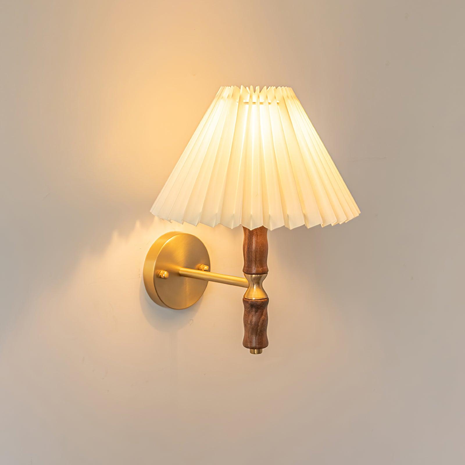Pleated Walnut Wall Light - Lumpaz