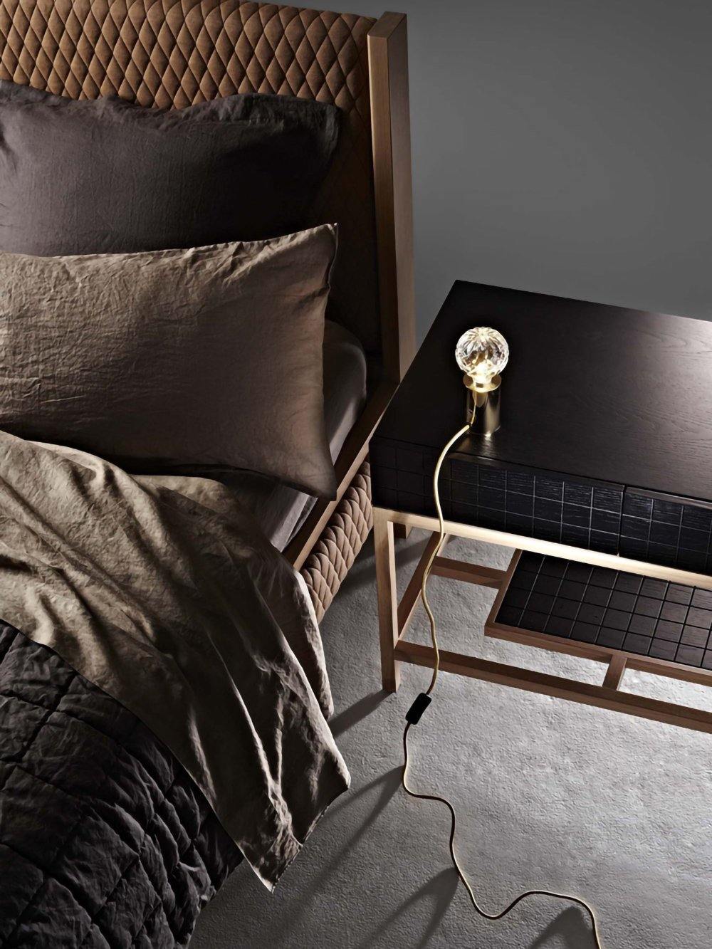 Crystal Bulb Table Lamp - Lumpaz