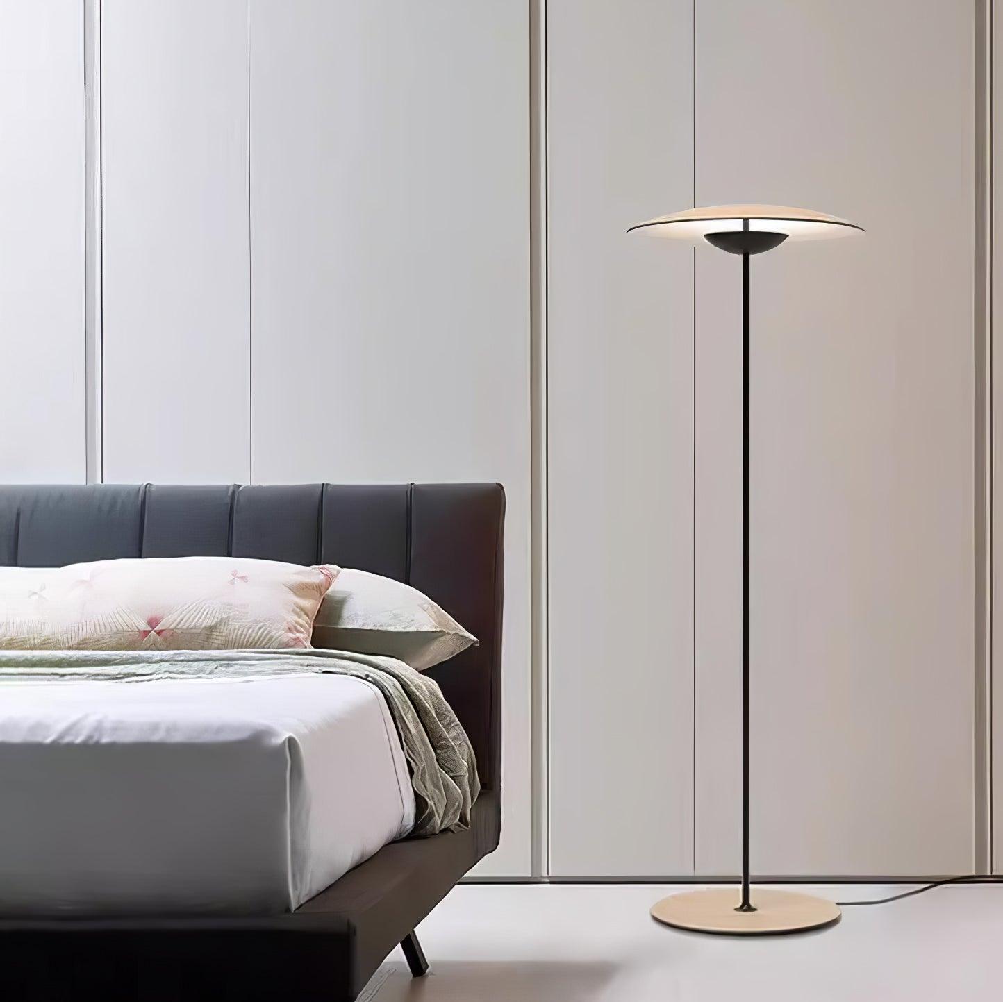 Innovative Directional Floor Lamp - Lumpaz