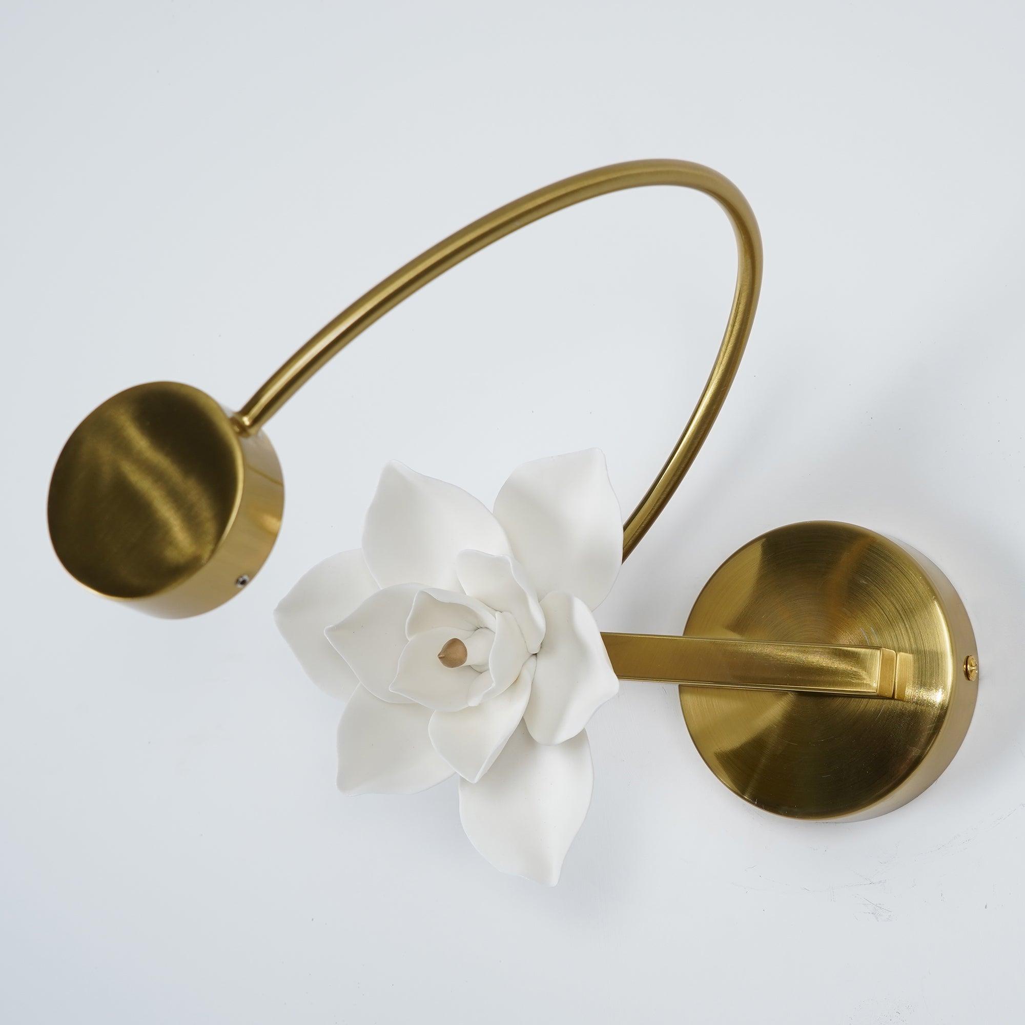 Lure Sconce - Lumpaz