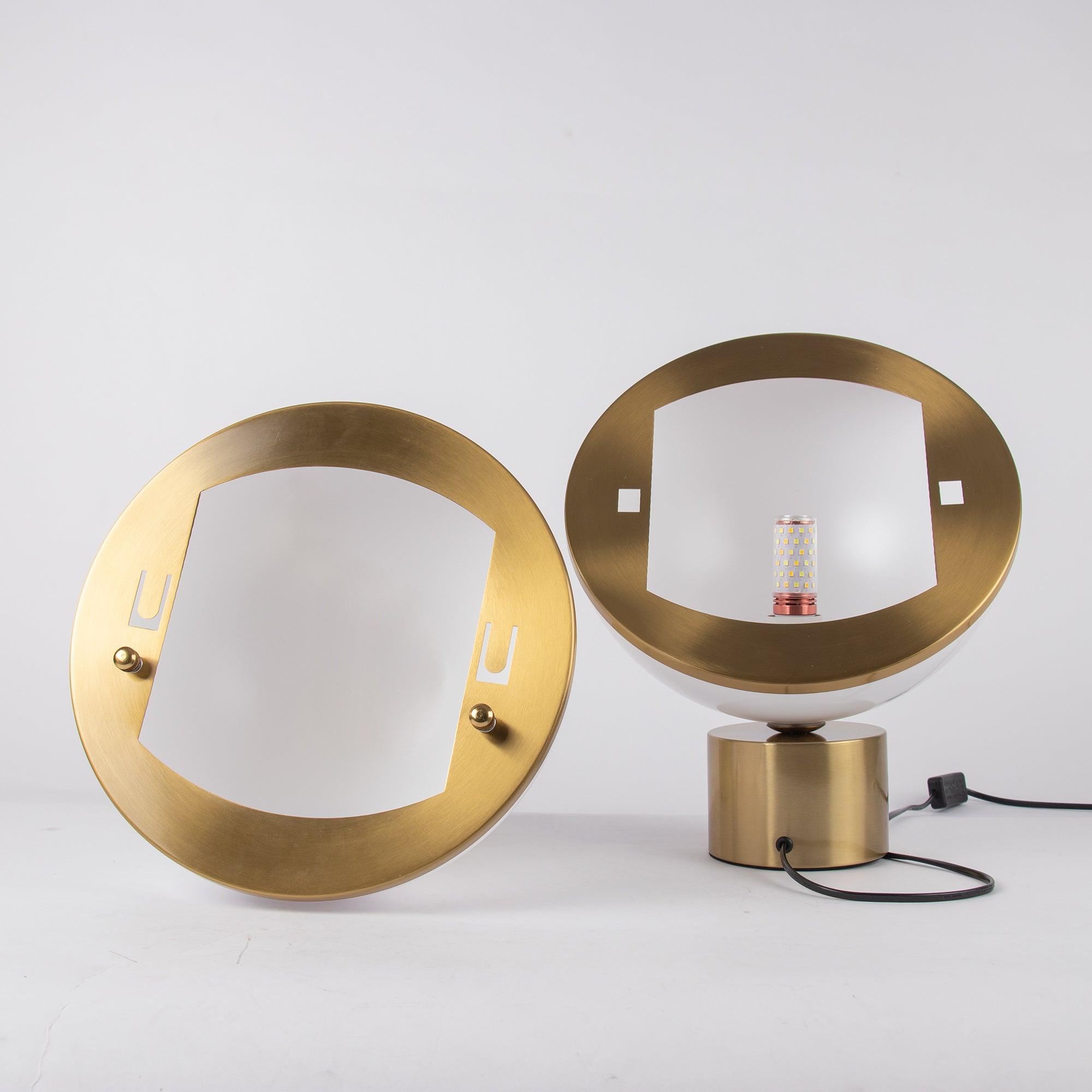 Crescent Table Lamp - Lumpaz