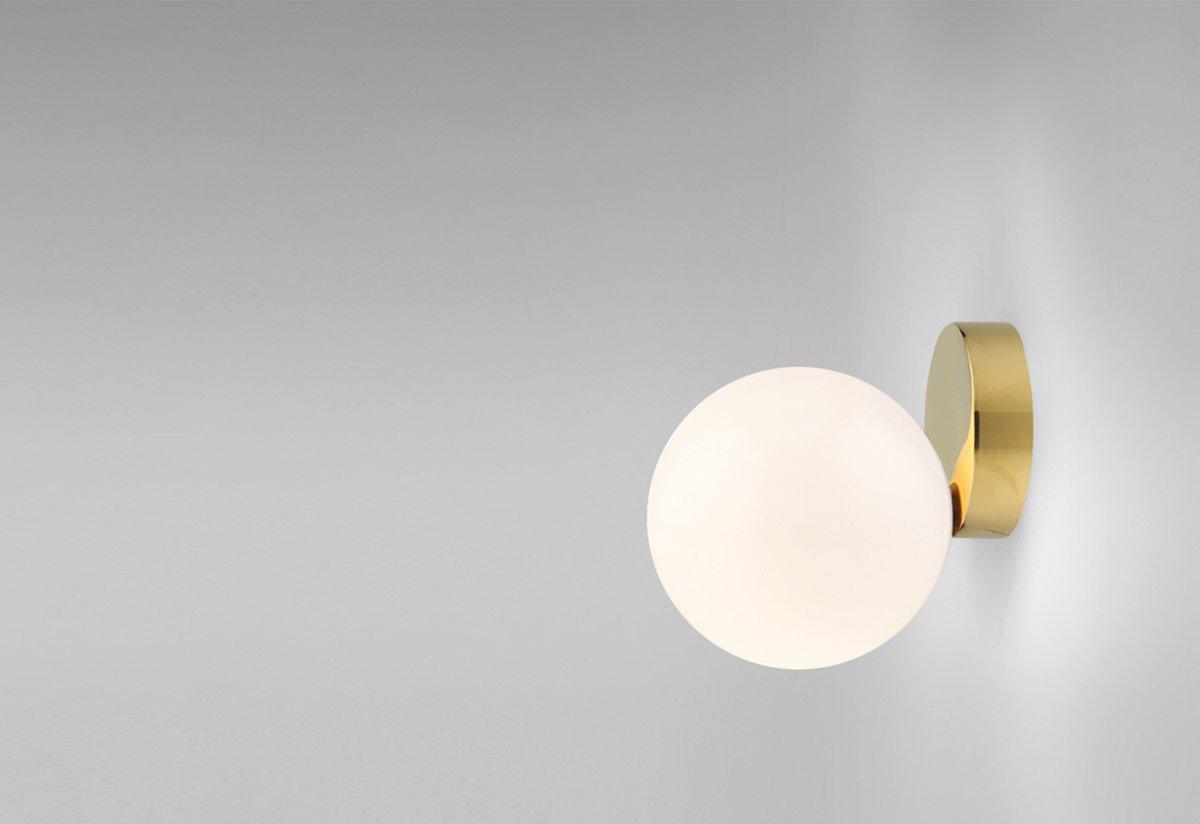 Tip of The Tongue Wall Lamp - Lumpaz