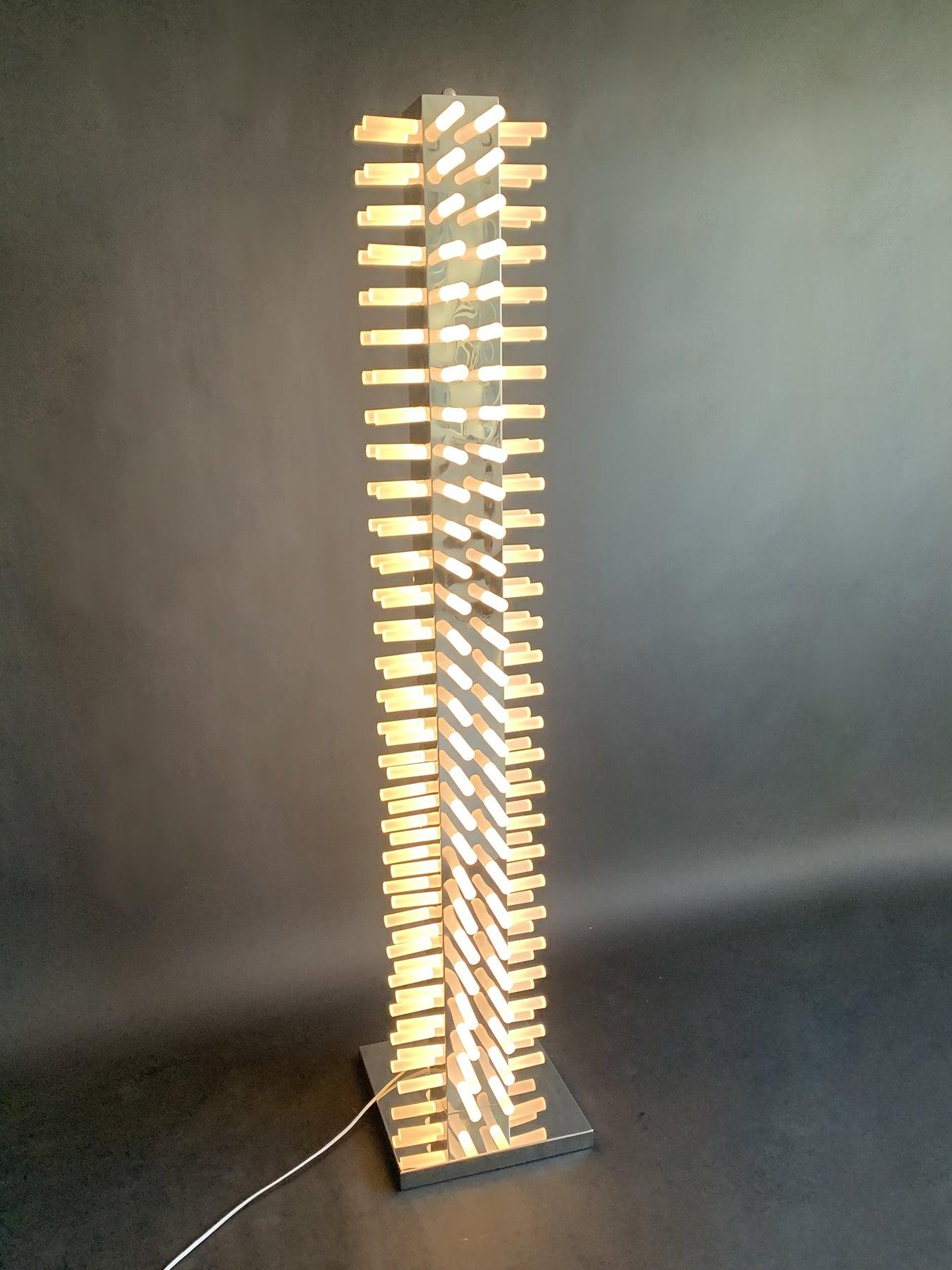 Filing Stand Floor Lamp - Lumpaz