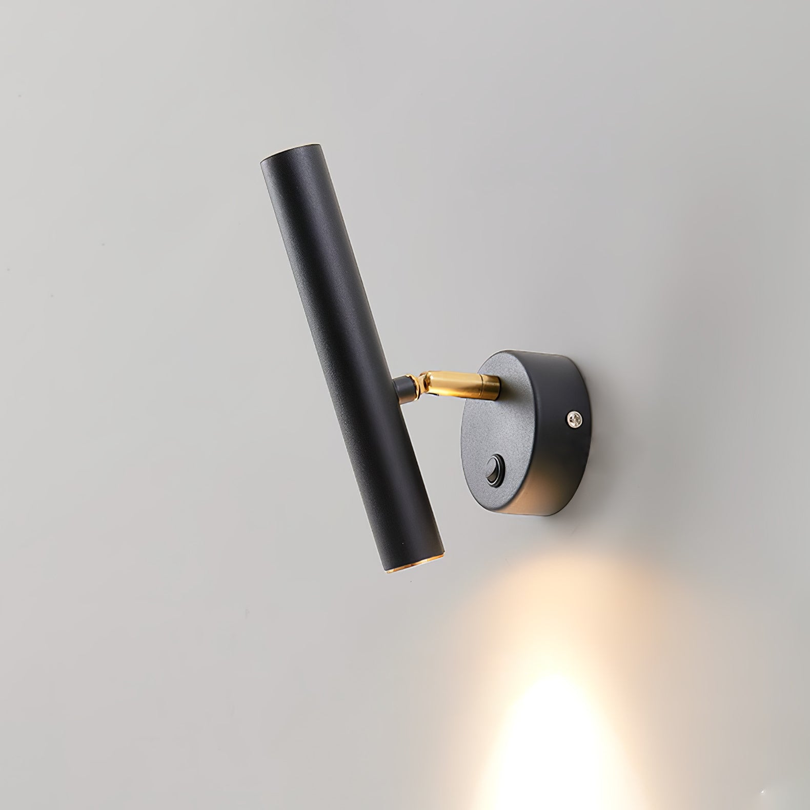 Slender Adjustable Wall Lamp - Lumpaz