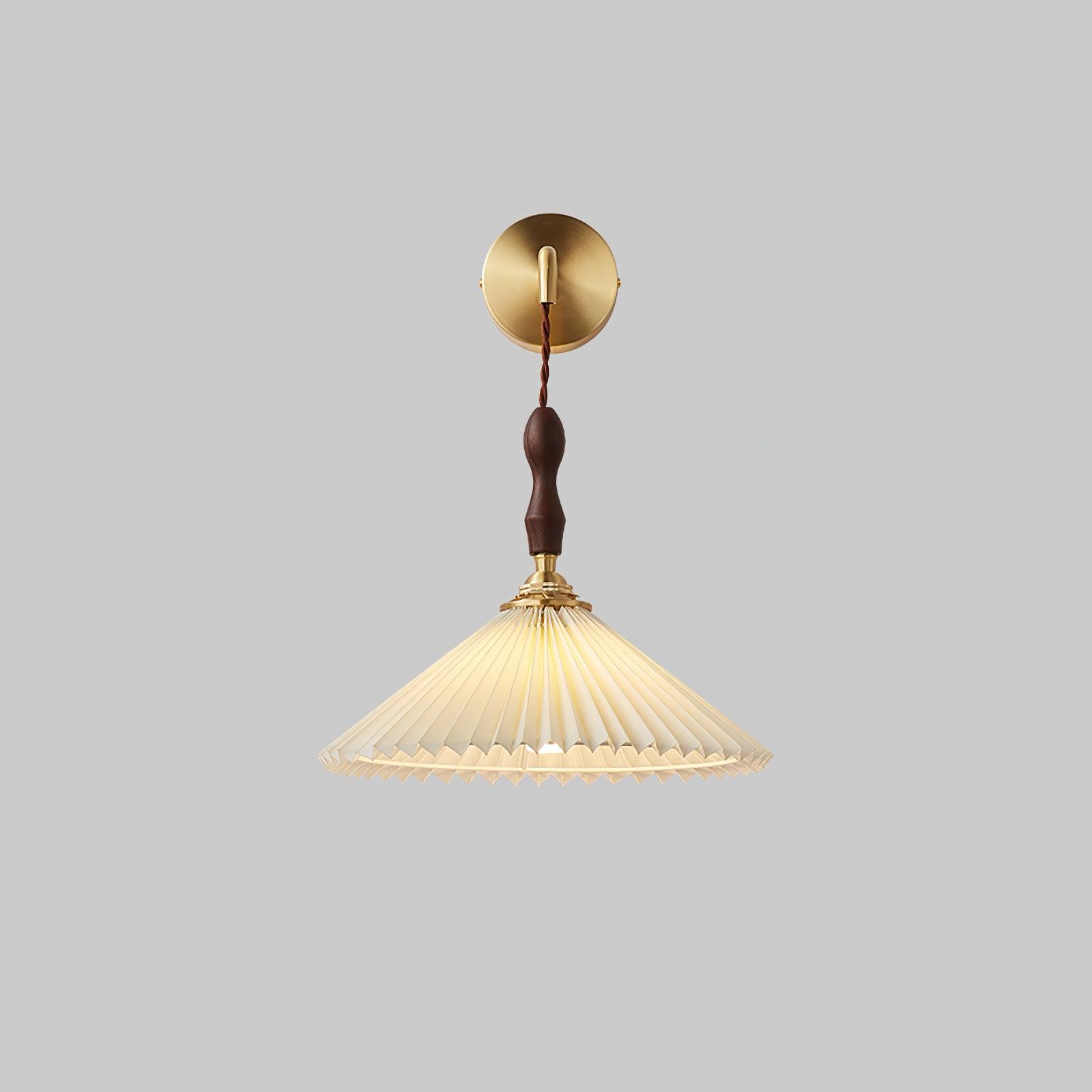 Pleated Wooden Wall Lamp - Lumpaz